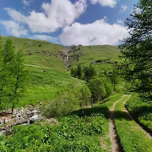  Appartement Les Hauts Du Roux France